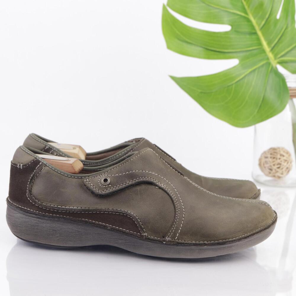 Clarks Womens Wave Walk Walking Shoe Size 11 Brown Leather Slip On Comfy Loafers